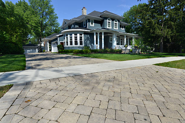 Best Professional Driveway Pavers  in Bakersfield Country Clu, CA